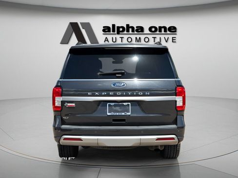 Used 2022 Ford Expedition XLT RWD image 7