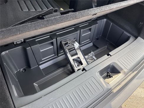 Used 2025 INFINITI QX60 Luxe w/ Vision Package image 29