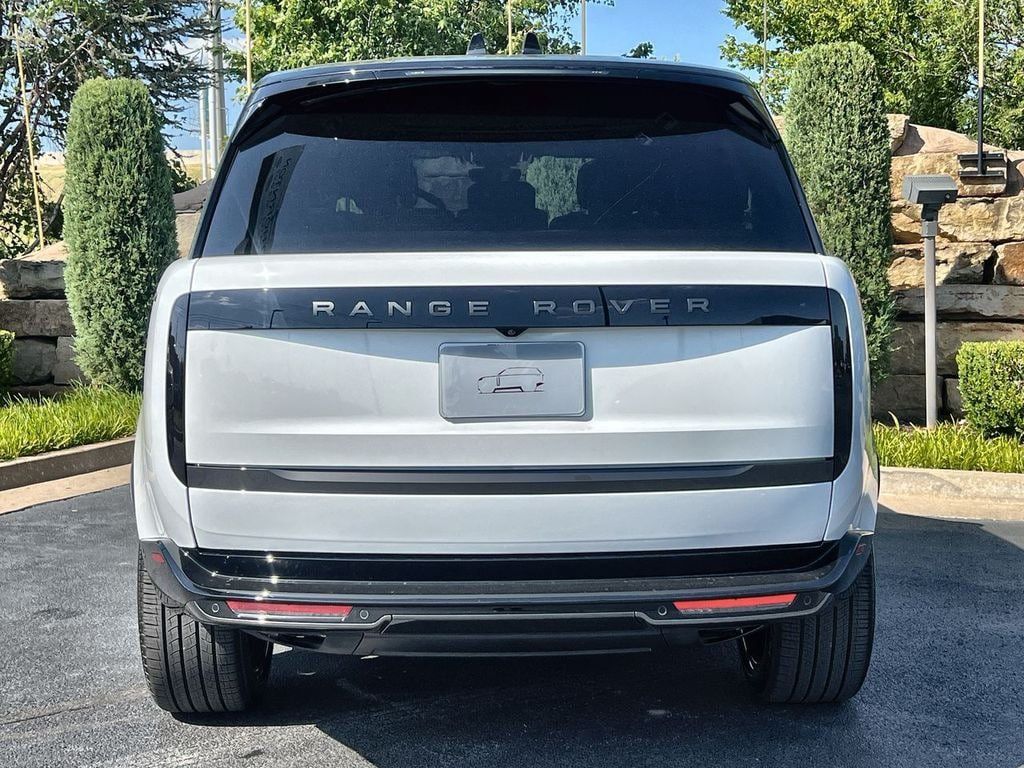 New 2026 Land Rover Range Rover Long Wheelbase SE AWD/4WD image 4