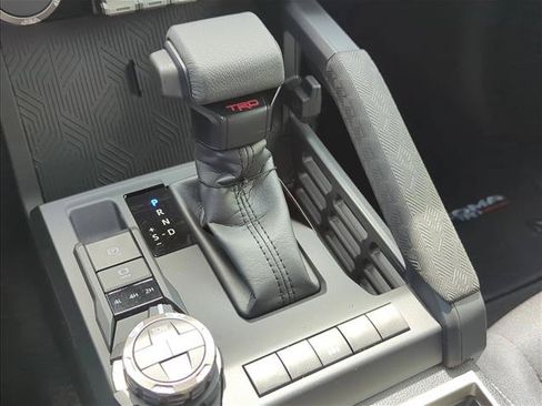 Used 2025 Toyota Tacoma TRD Off-Road AWD/4WD image 14