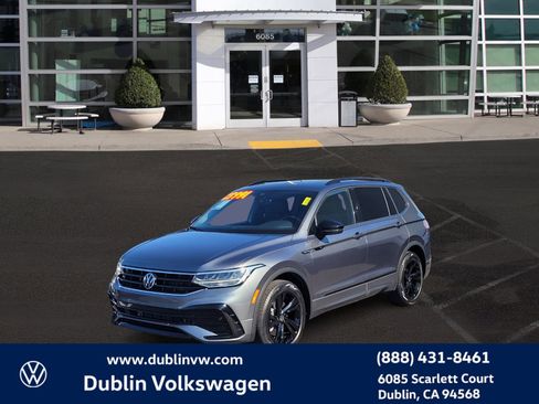 Used 2023 Volkswagen Tiguan SE R-Line image 8