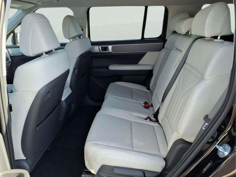 New 2026 Hyundai Santa Fe SEL FWD image 10