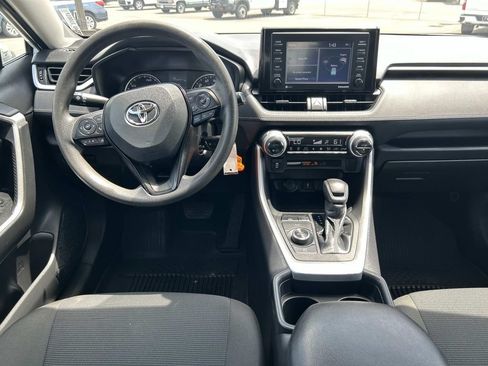 Used 2021 Toyota RAV4 LE AWD/4WD image 19