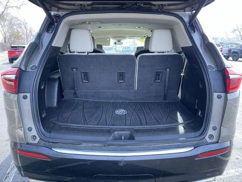 Used 2020 Buick Enclave Essence image 24