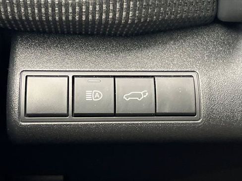 Certified 2025 Toyota bZ4X FWD image 29