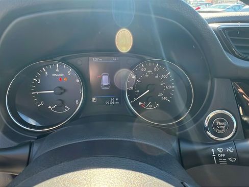 Used 2020 Nissan Rogue SL image 25