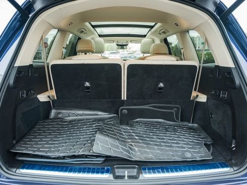 Used 2024 Mercedes-Benz GLS 450 4MATIC image 10