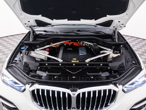 Used 2023 BMW X5 xDrive45e w/ Climate Comfort Package image 30