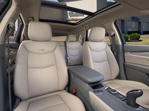New 2025 Cadillac XT5 Premium Luxury w/ Technology Package AWD/4WD image 16