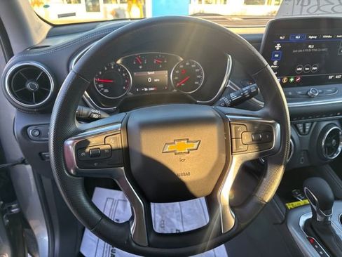 Used 2025 Chevrolet Blazer LT image 18