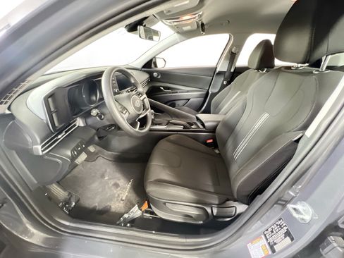 Used 2023 Hyundai Elantra SEL FWD image 19