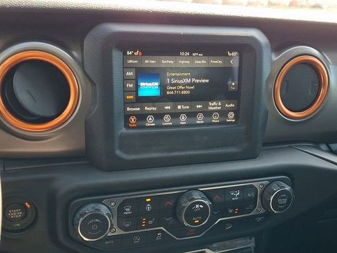 Used 2018 Jeep Wrangler Unlimited Sport S image 16