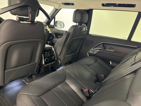New 2026 Land Rover Range Rover Long Wheelbase SE AWD/4WD image 21