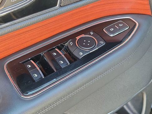 Used 2024 Lincoln Navigator Reserve image 21