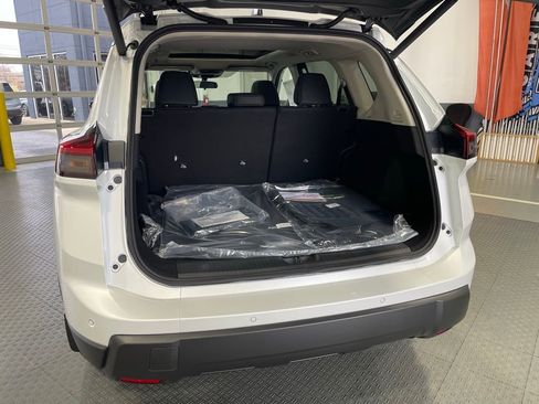 New 2026 Nissan Rogue Dark Armor image 7