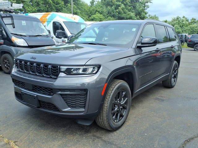 New 2026 Jeep Grand Cherokee L 4WD image 2