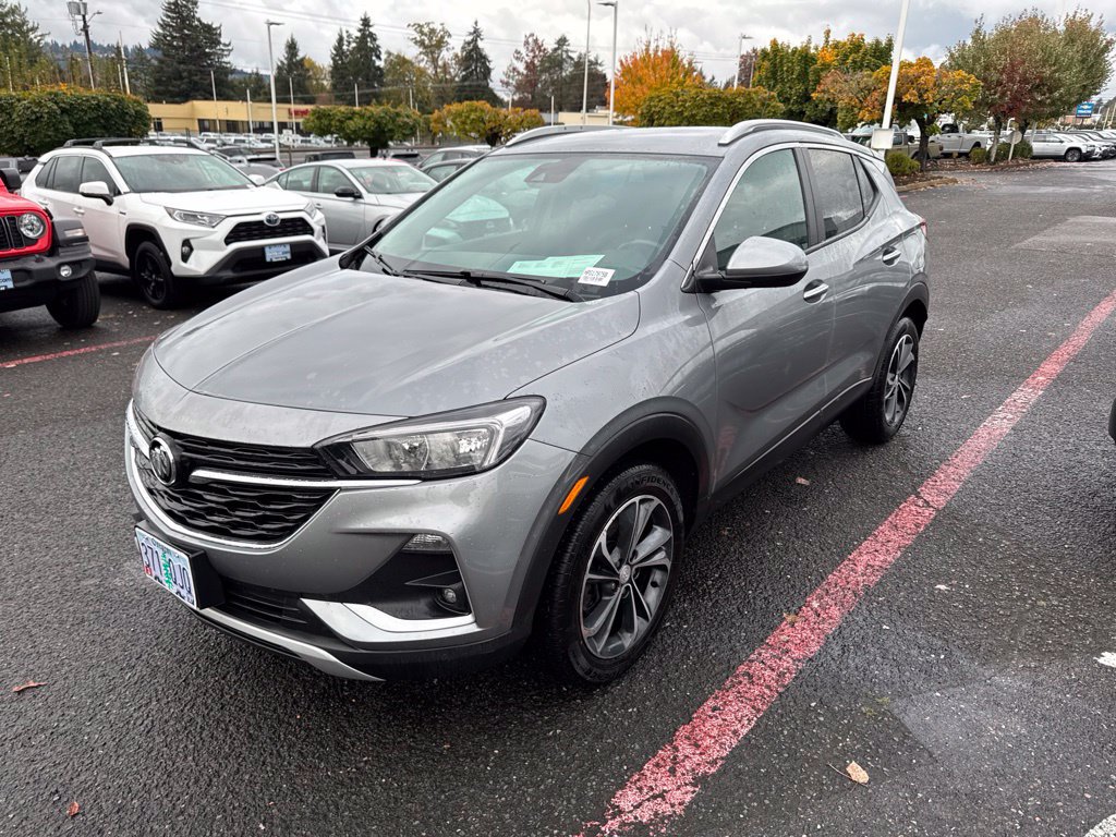 Used 2023 Buick Encore GX Select w/ Safety Package II FWD image 3