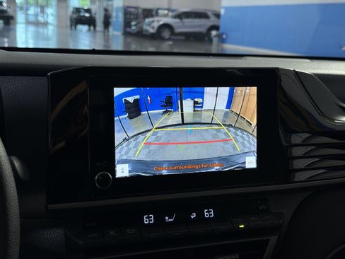 Used 2025 Toyota Camry LE FWD image 29