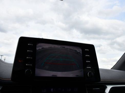 Used 2021 Toyota Sienna XSE image 11