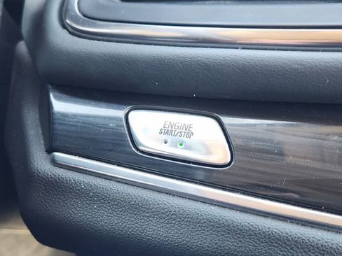 Used 2020 Buick Enclave Essence w/ Sport Touring Edition image 22