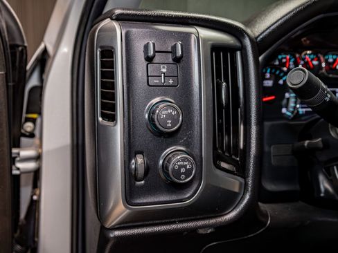 Used 2017 Chevrolet Silverado 1500 LT w/ All Star Edition image 15