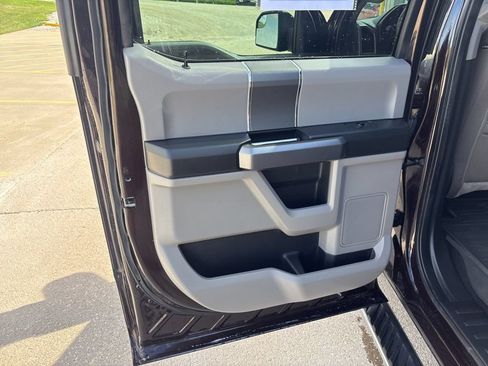 Used 2020 Ford F150 XLT w/ Equipment Group 302A Luxury AWD/4WD image 28