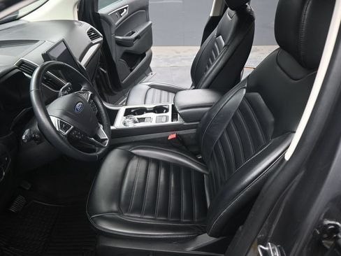 Used 2024 Ford Edge SEL AWD/4WD image 9