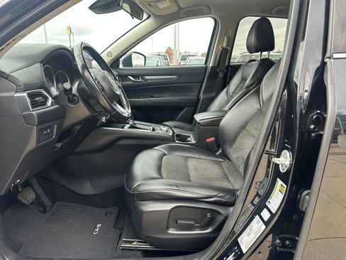 Used 2021 MAZDA CX-5 Touring image 9