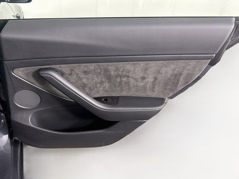 Used 2023 Tesla Model 3 Standard Range RWD image 31