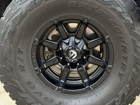 Used 2021 Jeep Wrangler Unlimited Sahara image 9