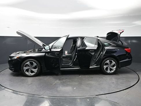 Used 2018 Honda Accord EX image 33