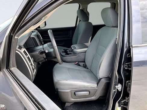 Used 2017 RAM 1500 Express image 27