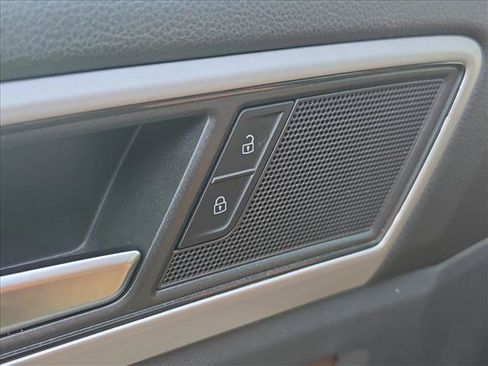 Used 2022 Volkswagen Atlas SE FWD image 9