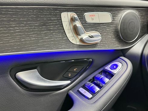 Used 2022 Mercedes-Benz GLC 300 image 24