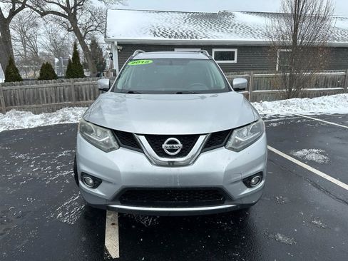 Used 2015 Nissan Rogue SL w/ SL Premium Package image 2