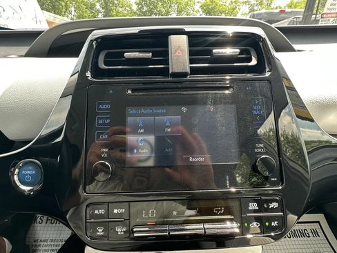 Used 2017 Toyota Prius Two w/ Prius Two Safety Plus Package FWD image 12