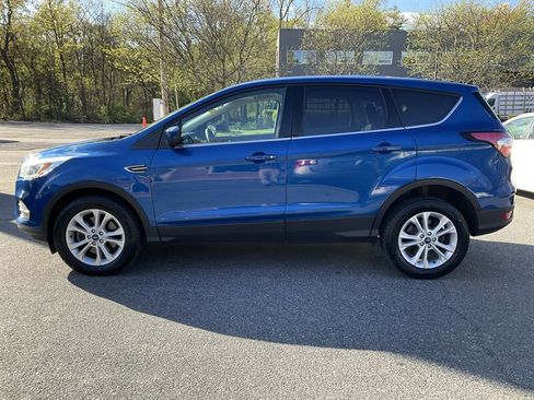 Used 2017 Ford Escape SE w/ SE Cold Weather Package AWD/4WD image 8