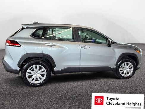 New 2026 Toyota Corolla Cross L image 6