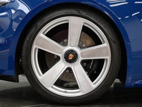 Used 2023 Porsche 911 Sport Classic RWD image 43
