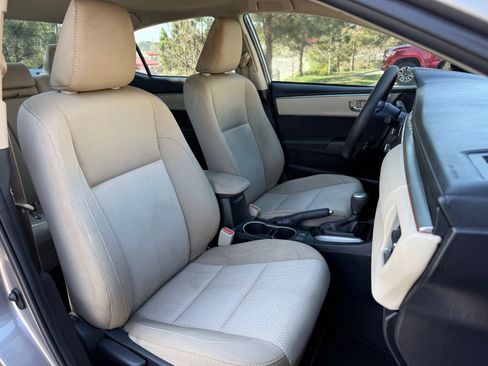 Used 2016 Toyota Corolla LE image 35