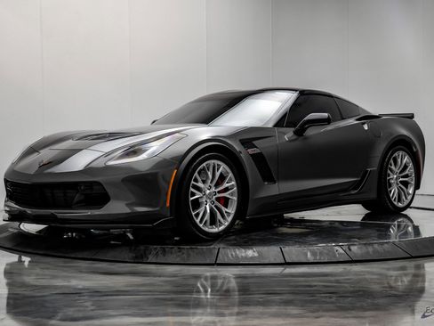Used 2016 Chevrolet Corvette Z06 w/ 2LZ Preferred Equipment Group image 3