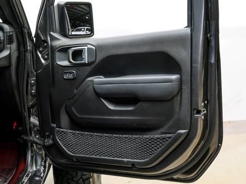 Used 2025 Jeep Gladiator Sport AWD/4WD image 76
