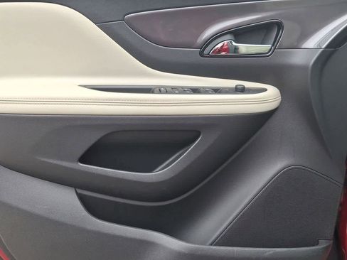 Used 2019 Buick Encore Essence image 16