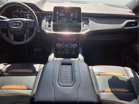Used 2021 GMC Yukon XL AT4 w/ Rear Media and Nav Package AWD/4WD image 17