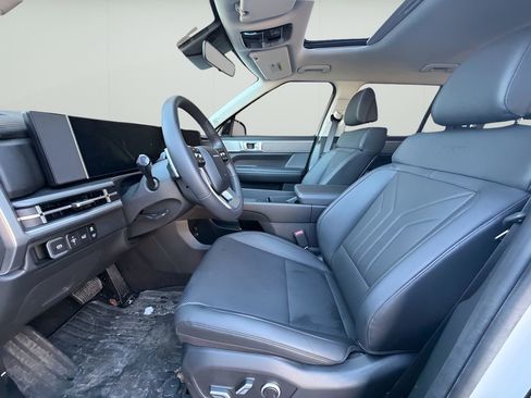 Used 2025 Hyundai Santa Fe XRT image 13