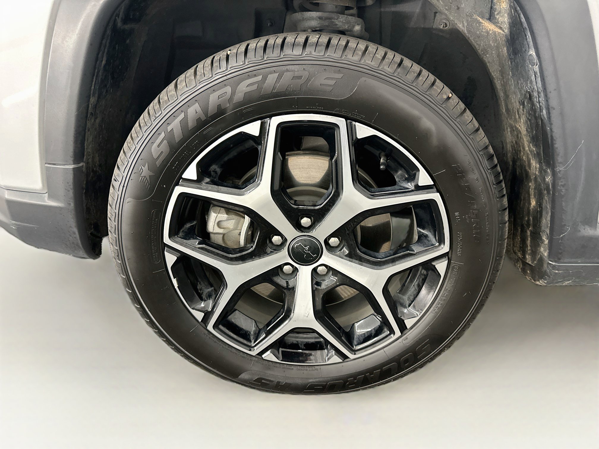 Used 2025 Jeep Compass Limited AWD/4WD image 34