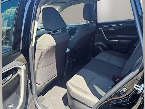 Used 2022 Toyota RAV4 XLE w/ XLE Grade Weather Package AWD/4WD image 7