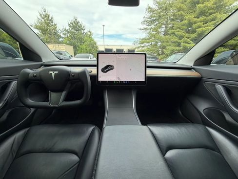 Used 2019 Tesla Model 3 Standard Range Plus RWD image 2