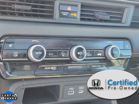 Used 2025 Honda Pilot TrailSport image 33