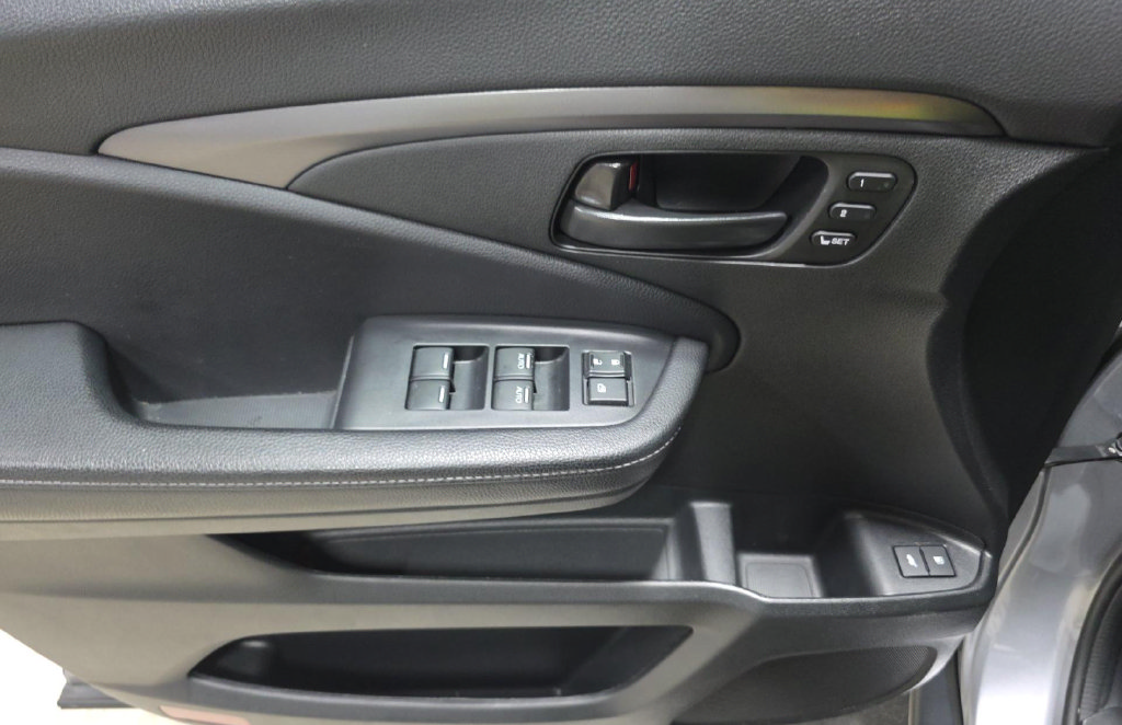 Used 2024 Honda Passport EX-L image 9
